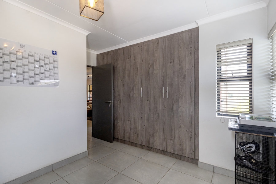 2 Bedroom Property for Sale in Brooklyn Gauteng