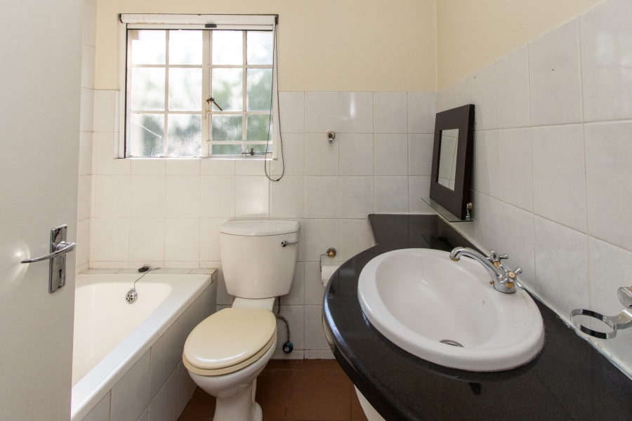 1 Bedroom Property for Sale in Bedford Gardens Gauteng