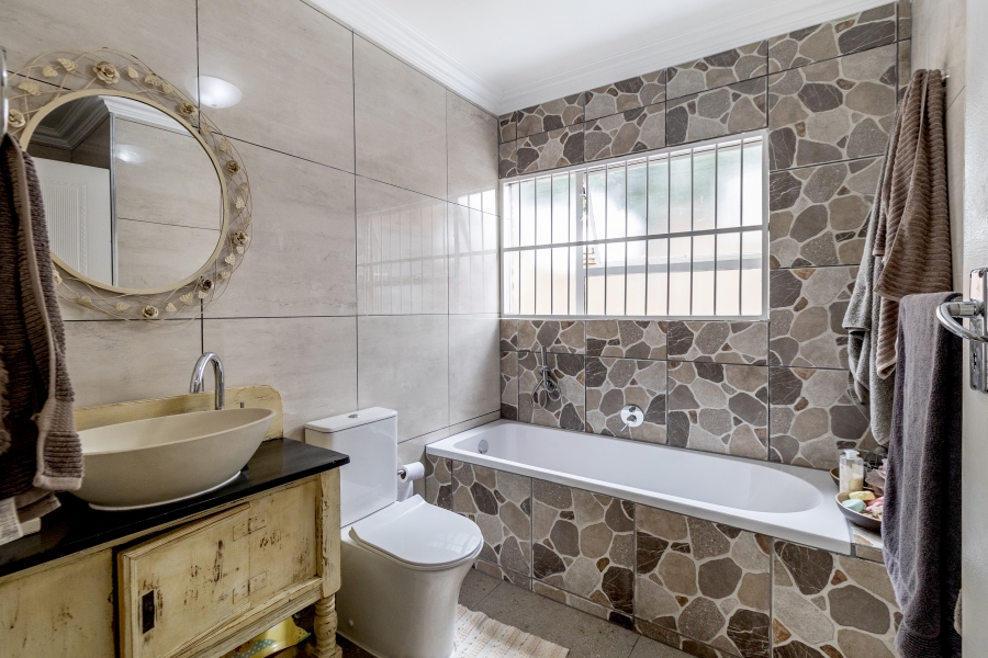 3 Bedroom Property for Sale in Erasmuskloof Gauteng