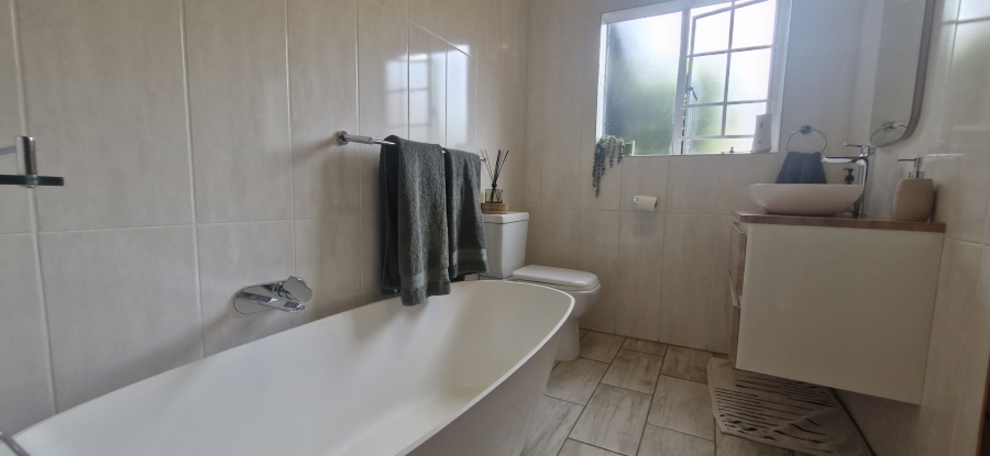 3 Bedroom Property for Sale in Equestria Gauteng