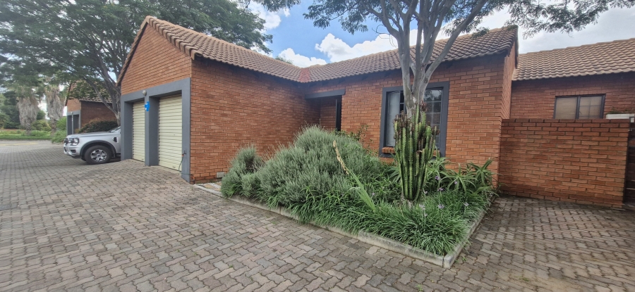 3 Bedroom Property for Sale in Equestria Gauteng