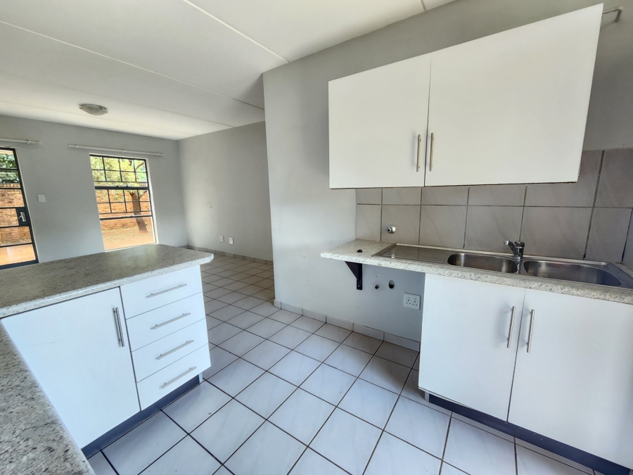 2 Bedroom Property for Sale in Die Wilgers Gauteng