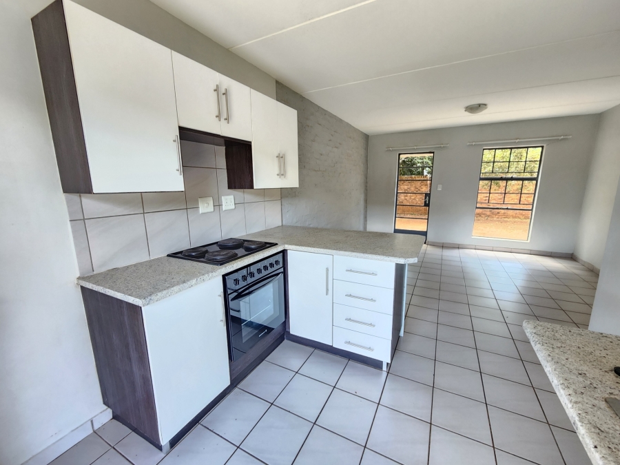 2 Bedroom Property for Sale in Die Wilgers Gauteng