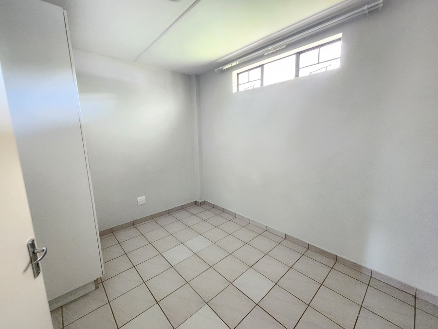 2 Bedroom Property for Sale in Die Wilgers Gauteng