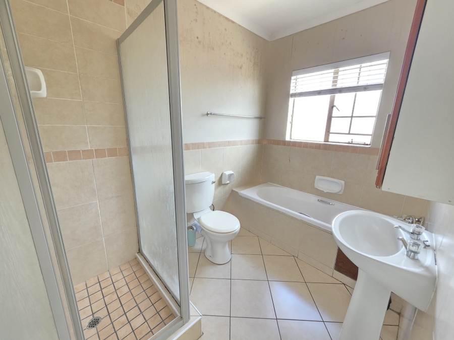 3 Bedroom Property for Sale in Equestria Gauteng