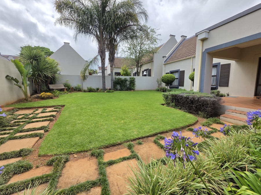 2 Bedroom Property for Sale in Boardwalk Meander Gauteng