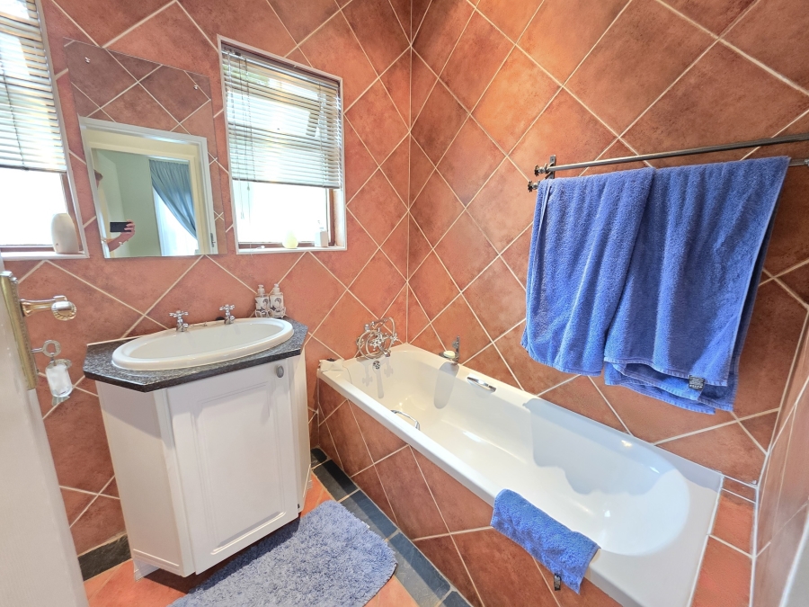 2 Bedroom Property for Sale in Boardwalk Meander Gauteng