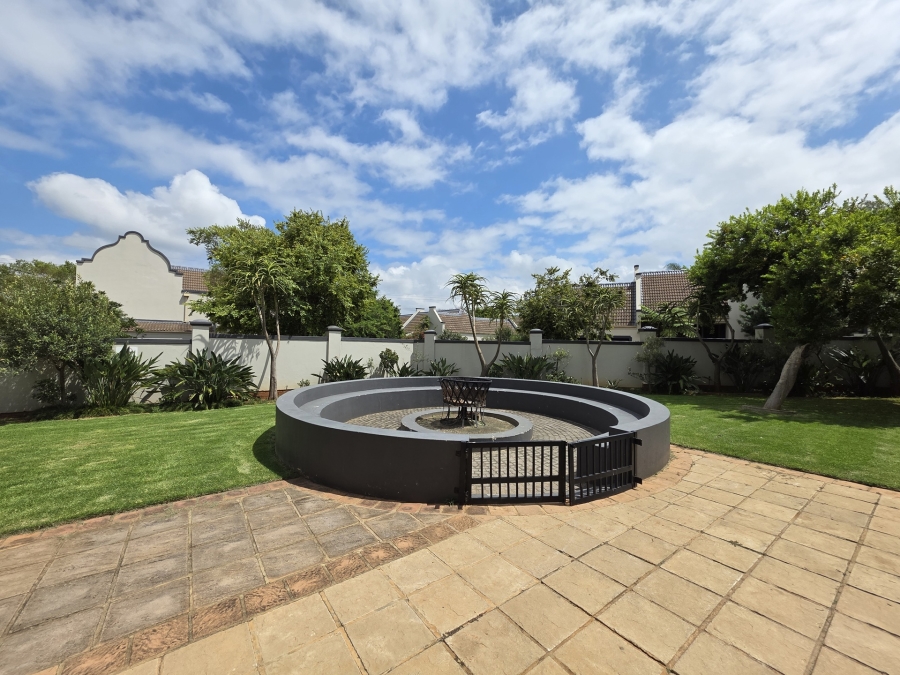 2 Bedroom Property for Sale in Boardwalk Meander Gauteng