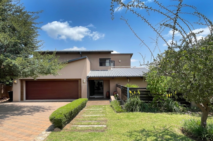 To Let 5 Bedroom Property for Rent in Waterfall Country Village Gauteng