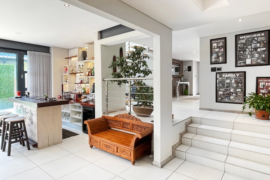 To Let 5 Bedroom Property for Rent in Waterfall Country Village Gauteng