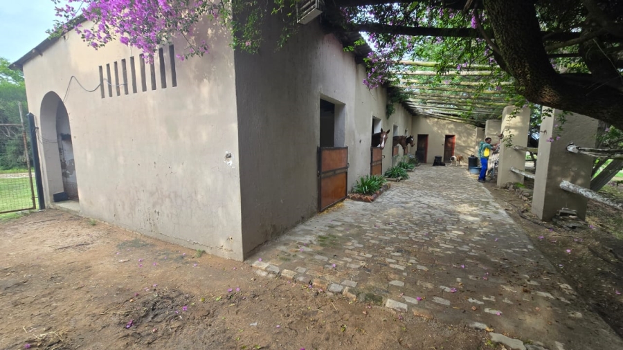 Commercial Property for Sale in Laezonia Gauteng