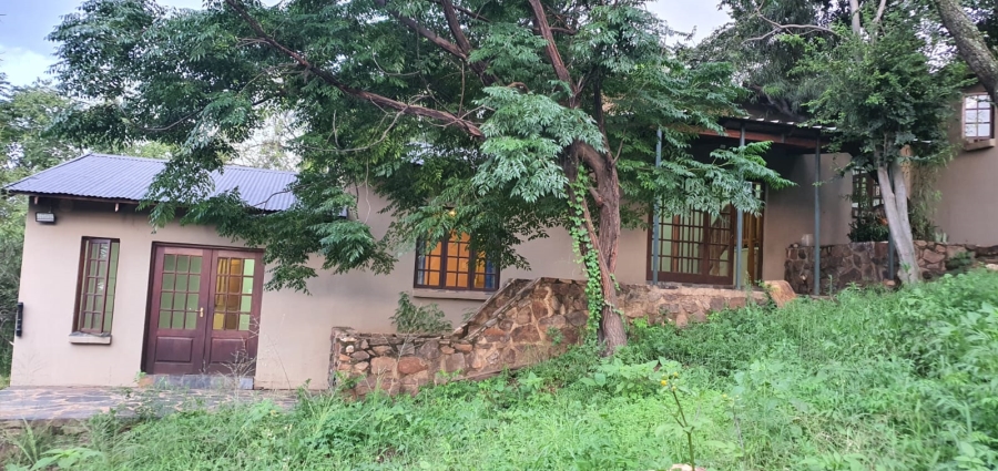 Commercial Property for Sale in Laezonia Gauteng