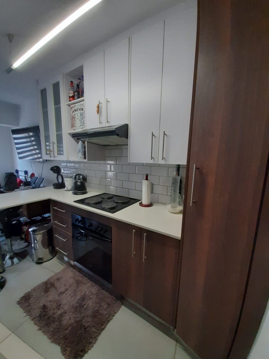 1 Bedroom Property for Sale in Hatfield Gauteng