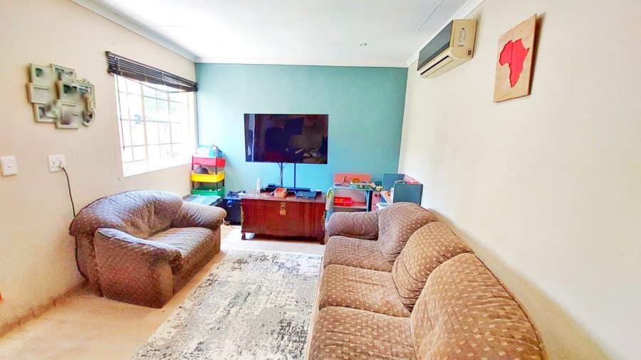 To Let 3 Bedroom Property for Rent in Halfway Gardens Gauteng