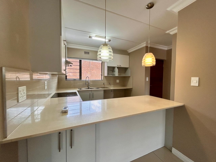 To Let 2 Bedroom Property for Rent in Kyalami Hills Gauteng