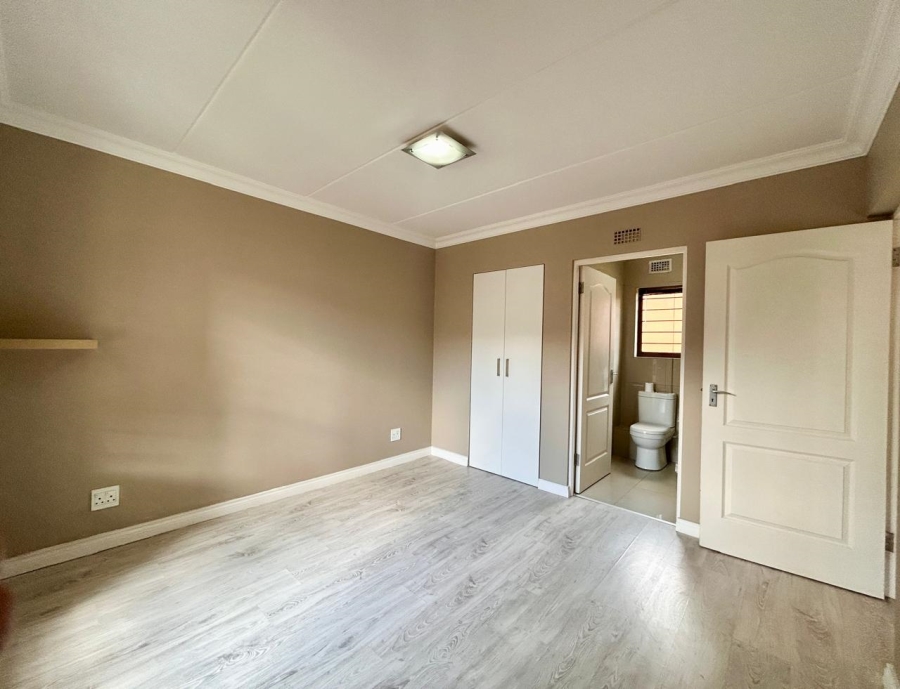 To Let 2 Bedroom Property for Rent in Kyalami Hills Gauteng