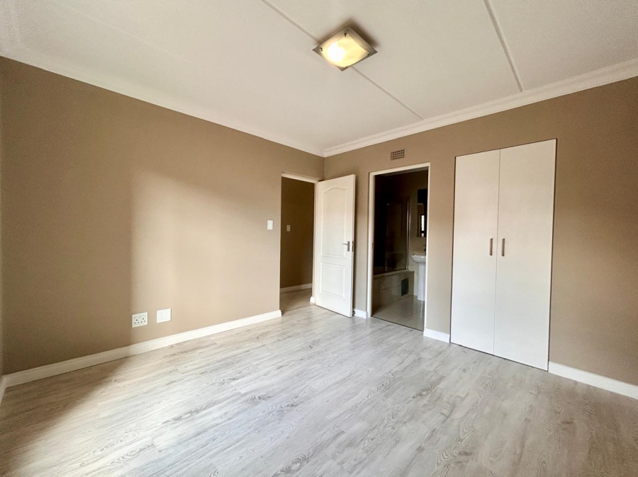 To Let 2 Bedroom Property for Rent in Kyalami Hills Gauteng