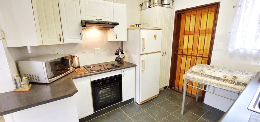 To Let 2 Bedroom Property for Rent in Halfway Gardens Gauteng