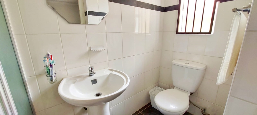 To Let 2 Bedroom Property for Rent in Halfway Gardens Gauteng