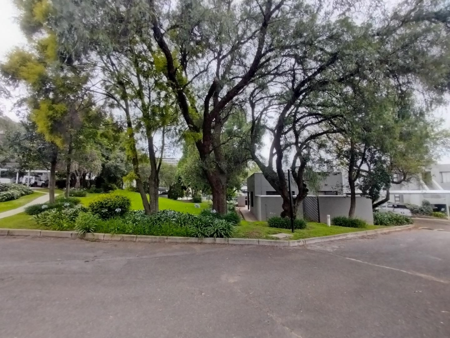 To Let 1 Bedroom Property for Rent in Morningside Hills Gauteng