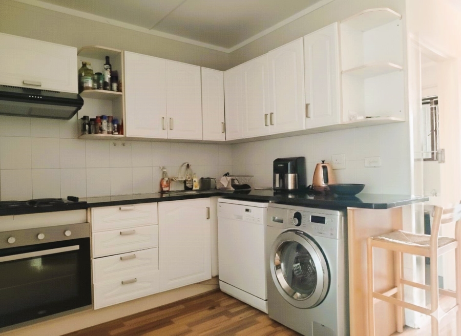 To Let 1 Bedroom Property for Rent in Morningside Hills Gauteng