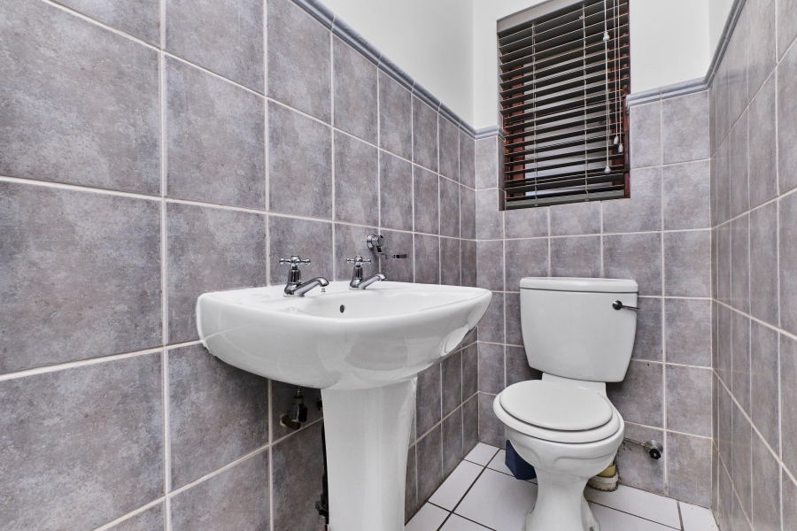 To Let 3 Bedroom Property for Rent in Hyde Park Gauteng