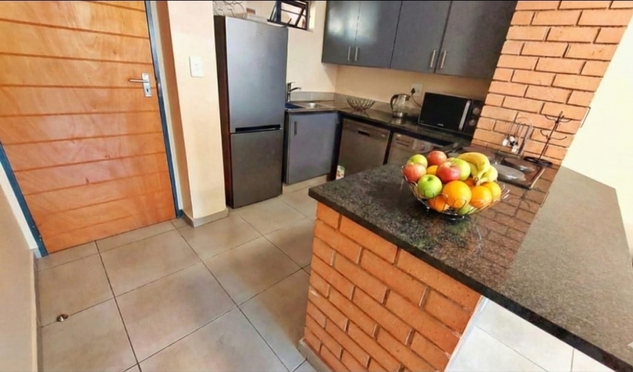2 Bedroom Property for Sale in Vorna Valley Gauteng