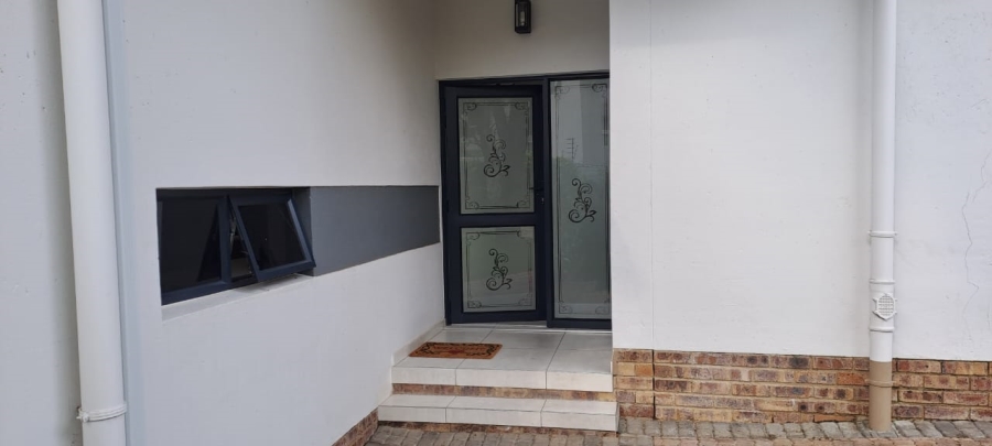5 Bedroom Property for Sale in Noordhang Gauteng