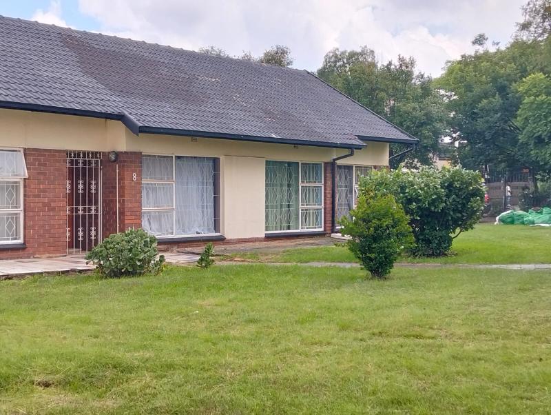 3 Bedroom Property for Sale in Linmeyer Gauteng