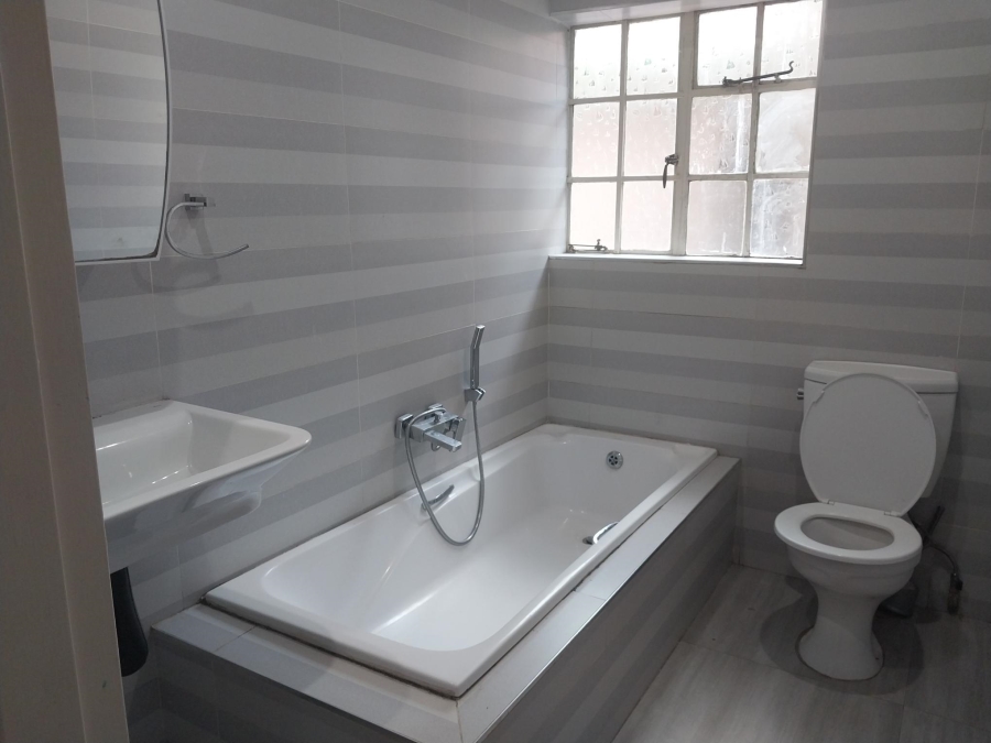 To Let 3 Bedroom Property for Rent in Mondeor Gauteng