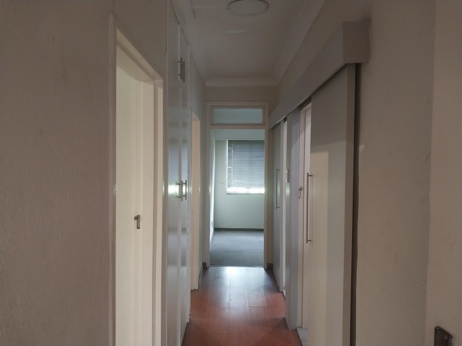 To Let 3 Bedroom Property for Rent in Mondeor Gauteng