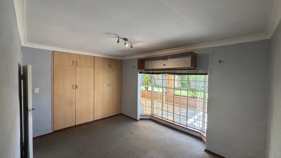 To Let 3 Bedroom Property for Rent in Mondeor Gauteng