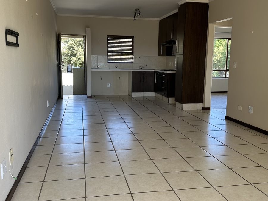 To Let 2 Bedroom Property for Rent in Broadacres Gauteng