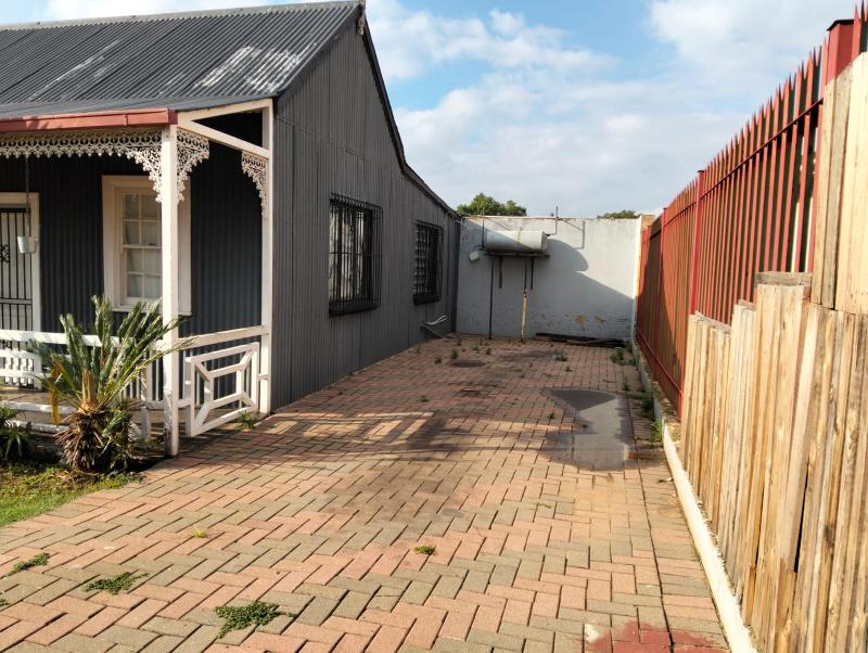 2 Bedroom Property for Sale in Turffontein Gauteng