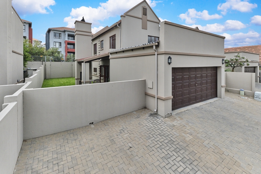 2 Bedroom Property for Sale in Barbeque Downs Gauteng