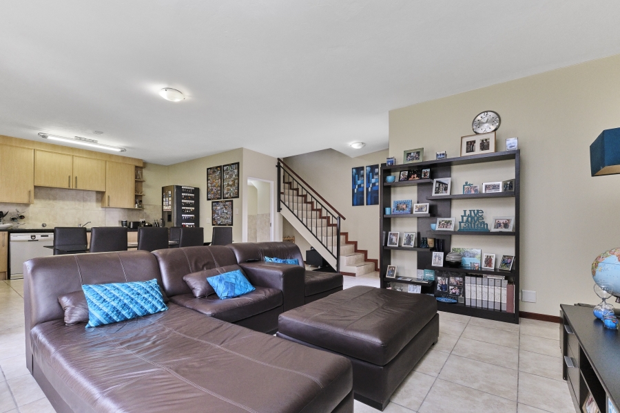 2 Bedroom Property for Sale in Barbeque Downs Gauteng