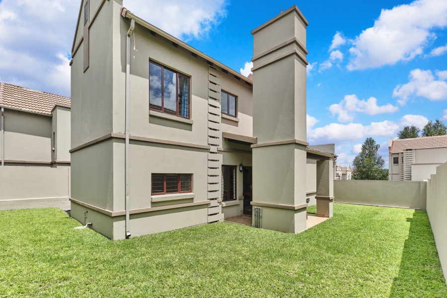 2 Bedroom Property for Sale in Barbeque Downs Gauteng