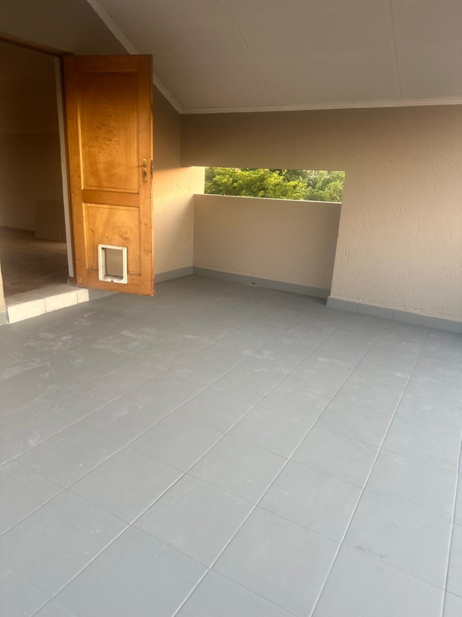 To Let 2 Bedroom Property for Rent in Noordwyk Gauteng