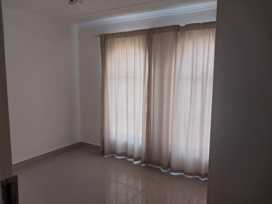 To Let 3 Bedroom Property for Rent in Noordwyk Gauteng