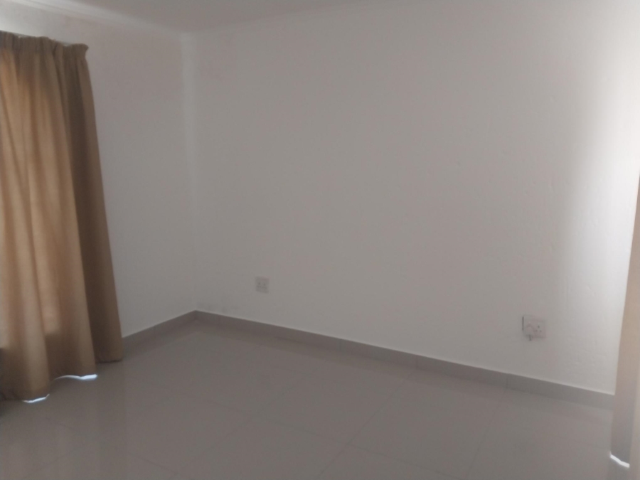 To Let 3 Bedroom Property for Rent in Noordwyk Gauteng