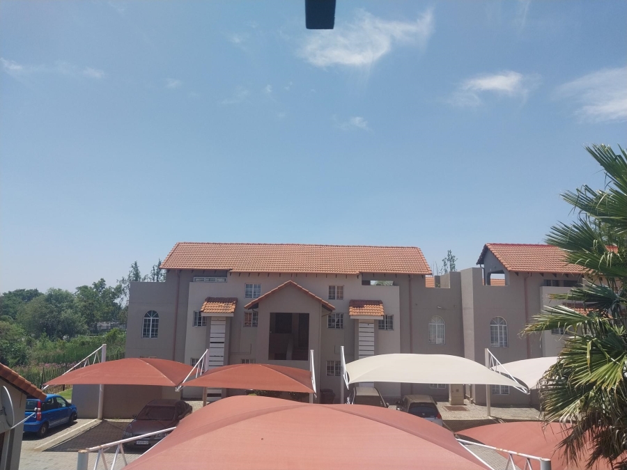 To Let 3 Bedroom Property for Rent in Noordwyk Gauteng