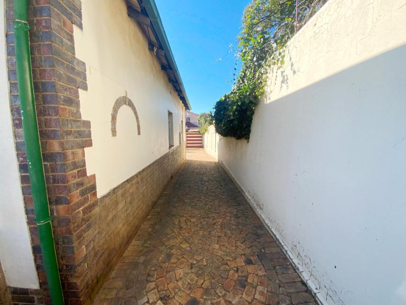 2 Bedroom Property for Sale in Rosettenville Gauteng