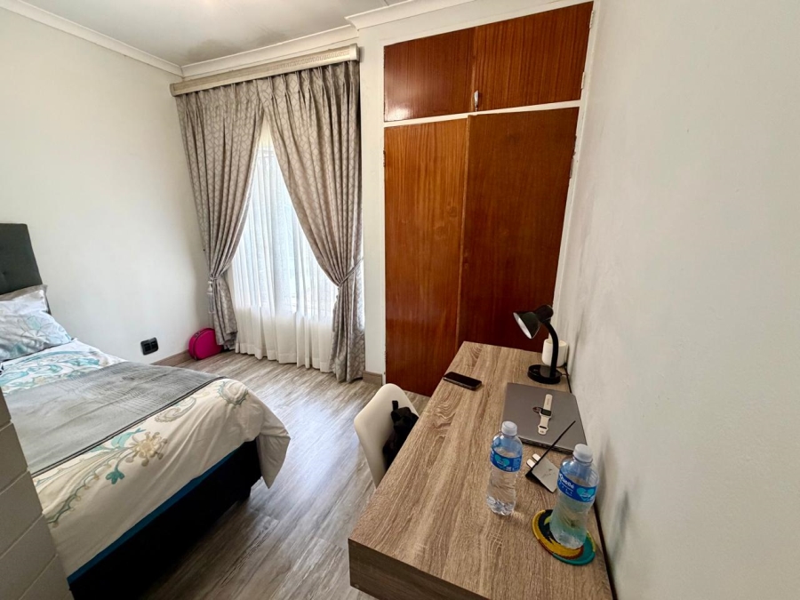 4 Bedroom Property for Sale in Eldoraigne Gauteng