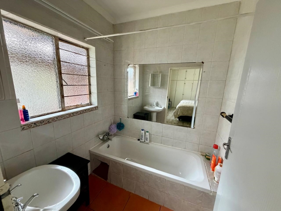 4 Bedroom Property for Sale in Eldoraigne Gauteng