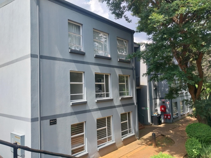 To Let 3 Bedroom Property for Rent in Westdene Gauteng