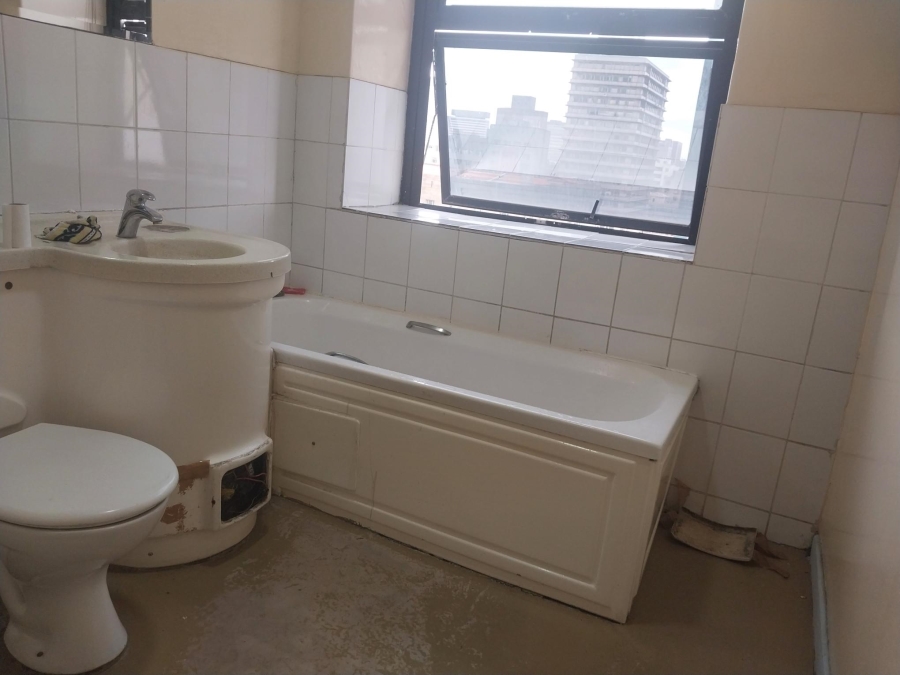 1 Bedroom Property for Sale in Johannesburg Central Gauteng