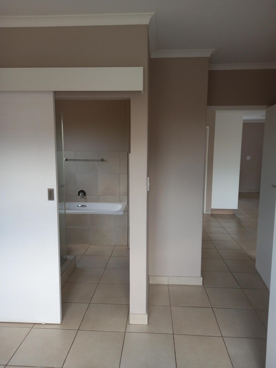 To Let 2 Bedroom Property for Rent in Montana Gauteng