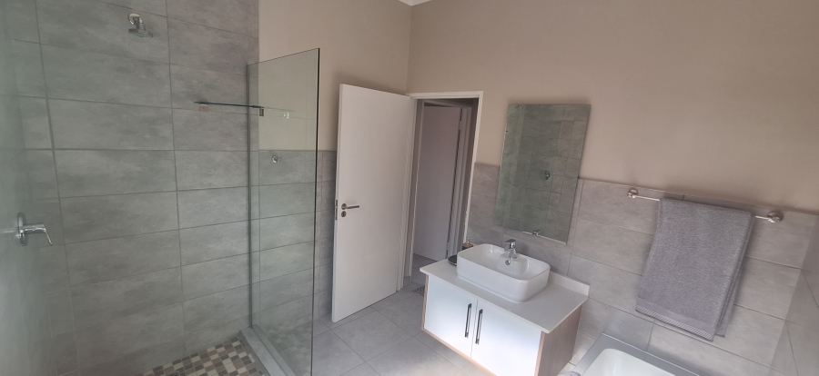 3 Bedroom Property for Sale in Boardwalk Villas Gauteng