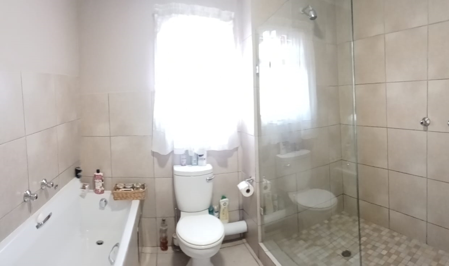 2 Bedroom Property for Sale in Montana Gauteng