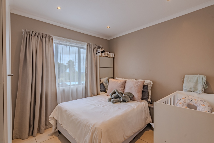 2 Bedroom Property for Sale in Die Hoewes Gauteng